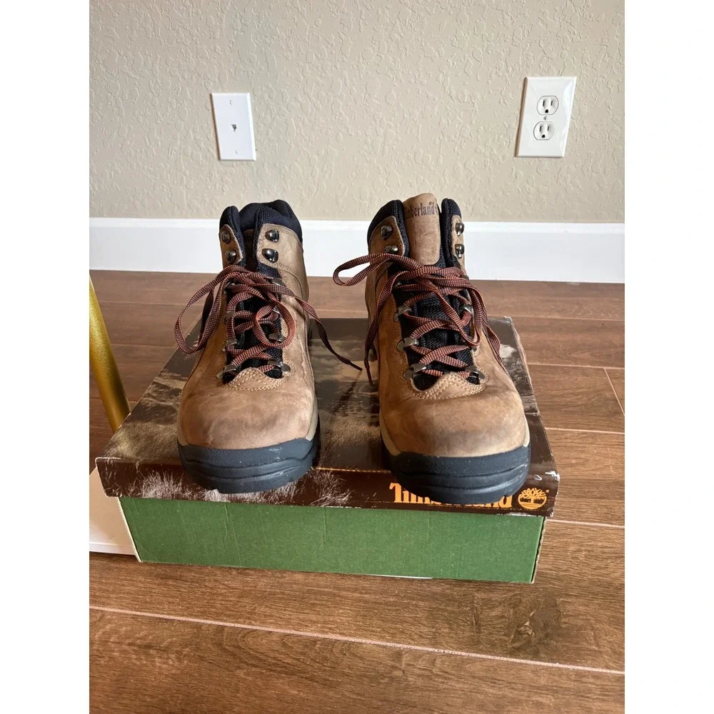 Timberland Trail Seeker Boots NWOT Brown Leather Hiking Mens 12 Gorpcore